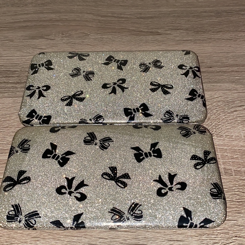 Glitter Ribbon Wallet - Picture 2 of 4